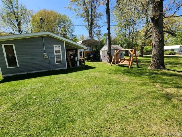 271 Hemlock Street, Gladwin, MI 48624