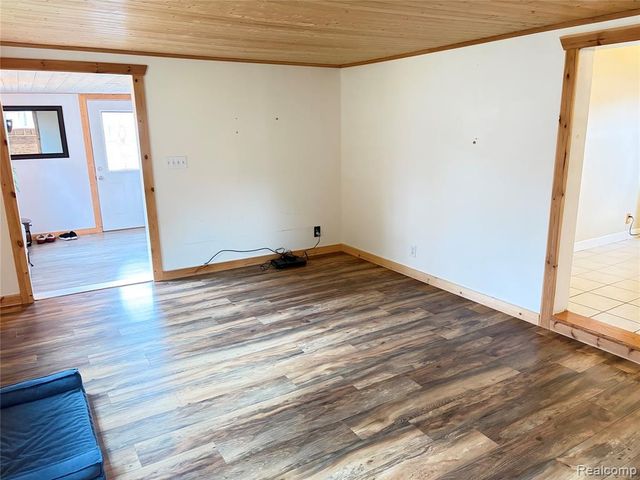 271 Hemlock Street, Gladwin, MI 48624
