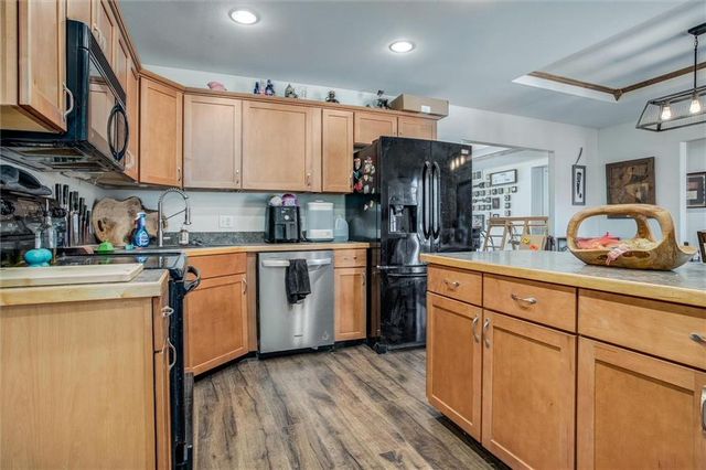 946 E Market Street, Warrensburg, MO 64093