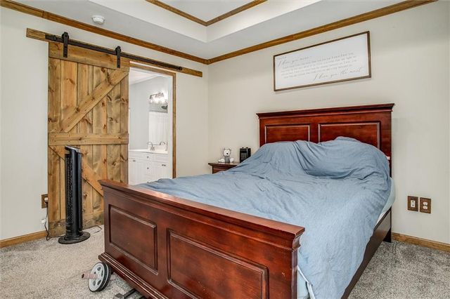 946 E Market Street, Warrensburg, MO 64093