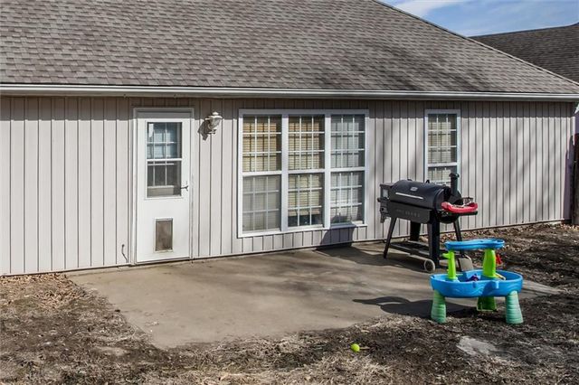 946 E Market Street, Warrensburg, MO 64093