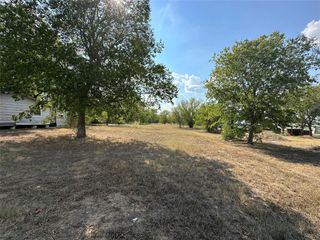 2210 Pecan ST, Bastrop, TX 78602