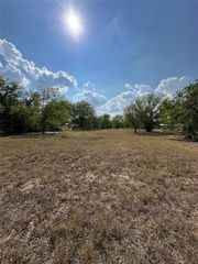 2210 Pecan ST, Bastrop, TX 78602