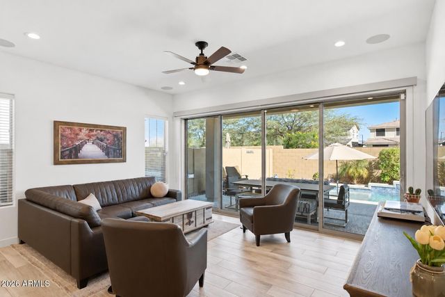 21641 N 59TH Street, Phoenix, AZ 85054