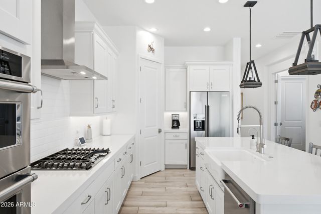 21641 N 59TH Street, Phoenix, AZ 85054
