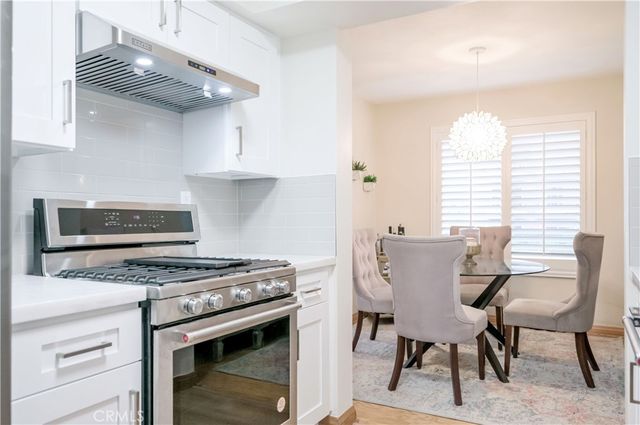 4425 Whitsett, Studio City, CA 91604
