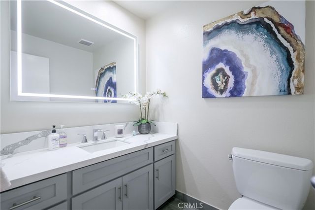 4425 Whitsett, Studio City, CA 91604
