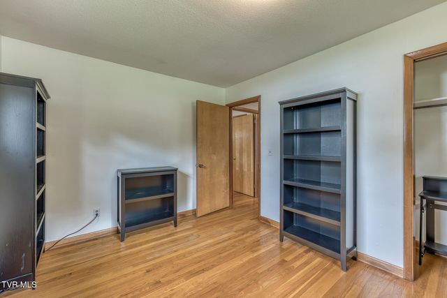 1476 Southside Road, Elizabethton, TN 37643