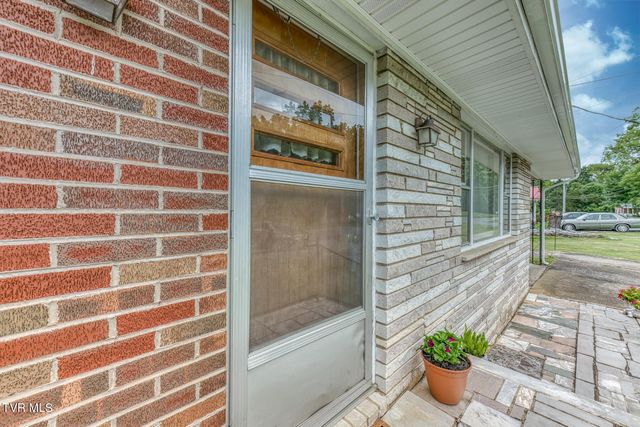 1476 Southside Road, Elizabethton, TN 37643