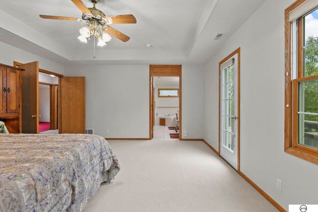 9360 Benziger Drive, Lincoln, NE 68526
