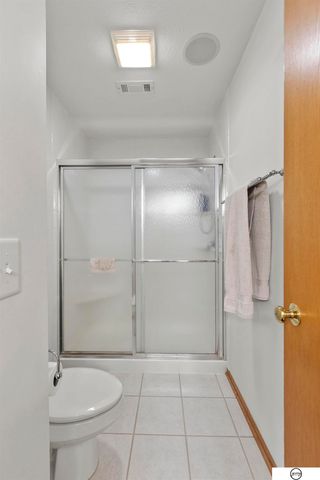 9360 Benziger Drive, Lincoln, NE 68526