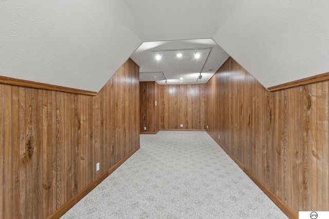 9360 Benziger Drive, Lincoln, NE 68526