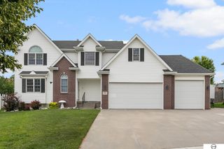 9360 Benziger Drive, Lincoln, NE 68526
