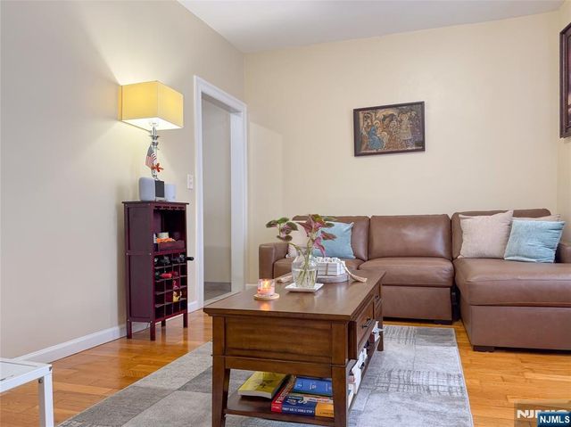 523-25 34th Street D1, Union City, NJ 07087