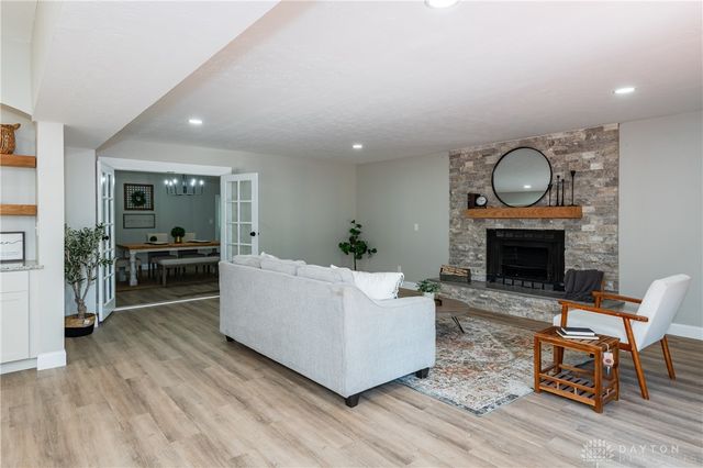 1948 Grange Hall Road, Beavercreek, OH 45432