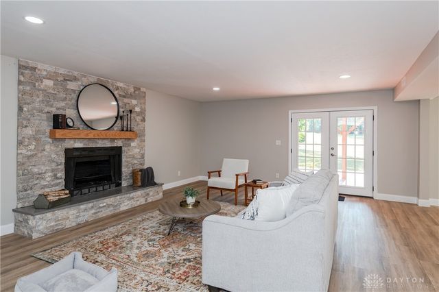 1948 Grange Hall Road, Beavercreek, OH 45432