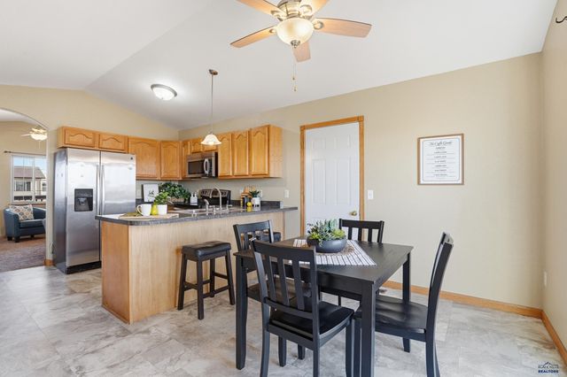 715 OLD CAVALRY RD, Box Elder, SD 57719