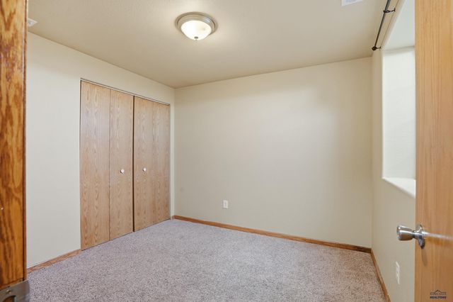 715 OLD CAVALRY RD, Box Elder, SD 57719