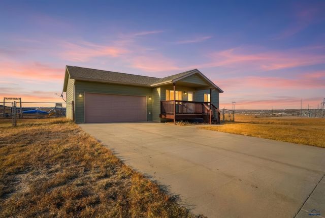 715 OLD CAVALRY RD, Box Elder, SD 57719