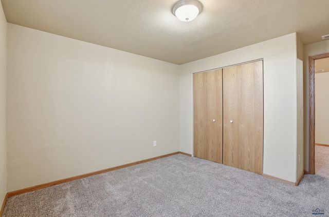 715 OLD CAVALRY RD, Box Elder, SD 57719