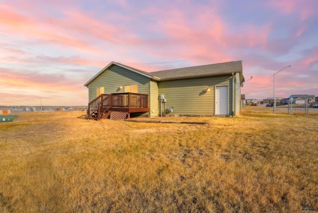 715 OLD CAVALRY RD, Box Elder, SD 57719