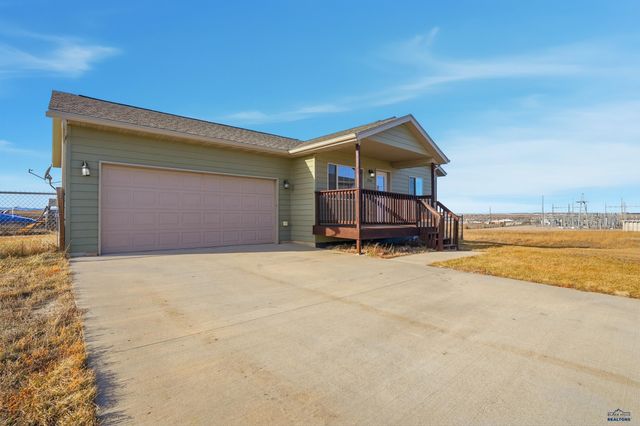 715 OLD CAVALRY RD, Box Elder, SD 57719