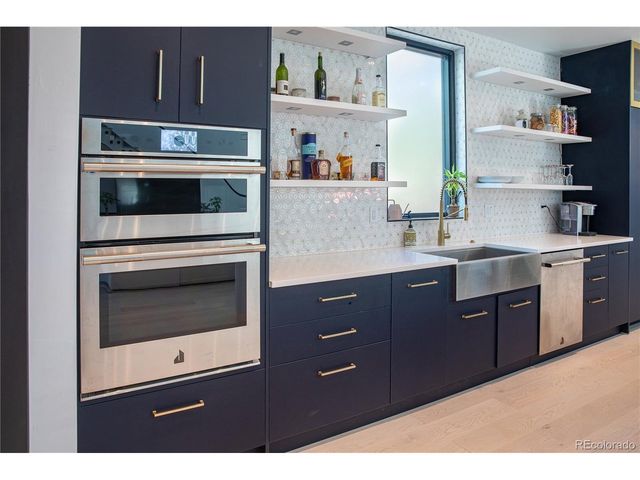 4960 S Lipan Dr, Englewood, CO 80110