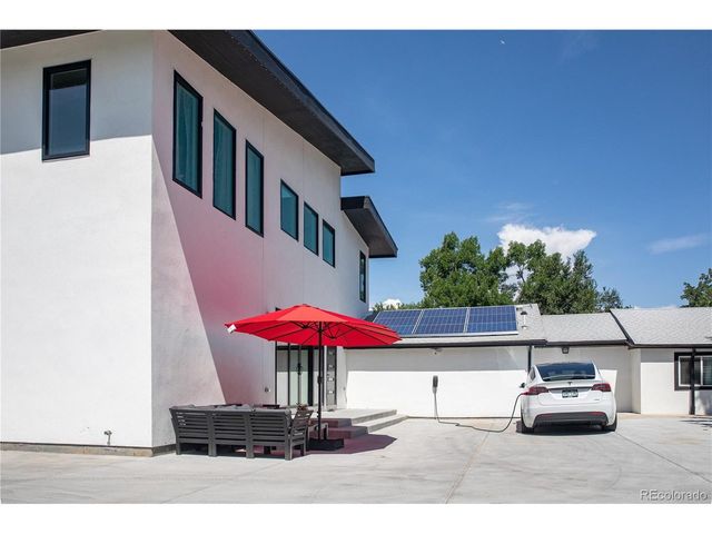 4960 S Lipan Dr, Englewood, CO 80110