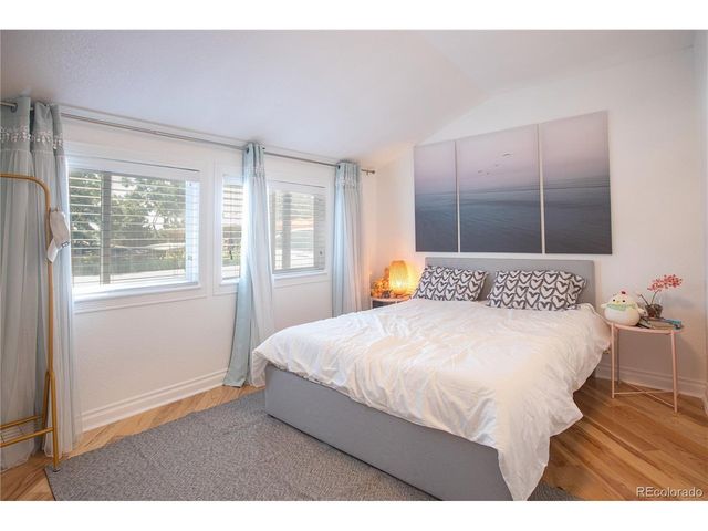 4960 S Lipan Dr, Englewood, CO 80110