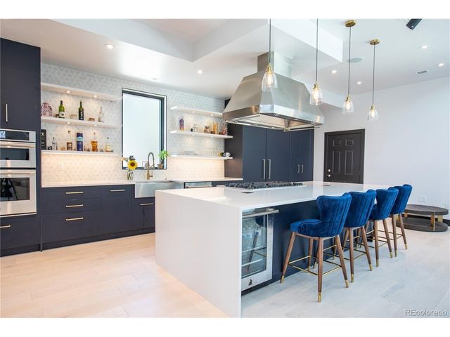 4960 S Lipan Dr, Englewood, CO 80110