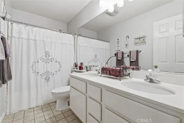 24 Calle Estero, Rancho Santa Margarita, CA 92688