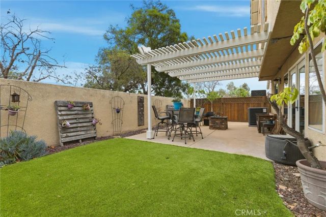 24 Calle Estero, Rancho Santa Margarita, CA 92688