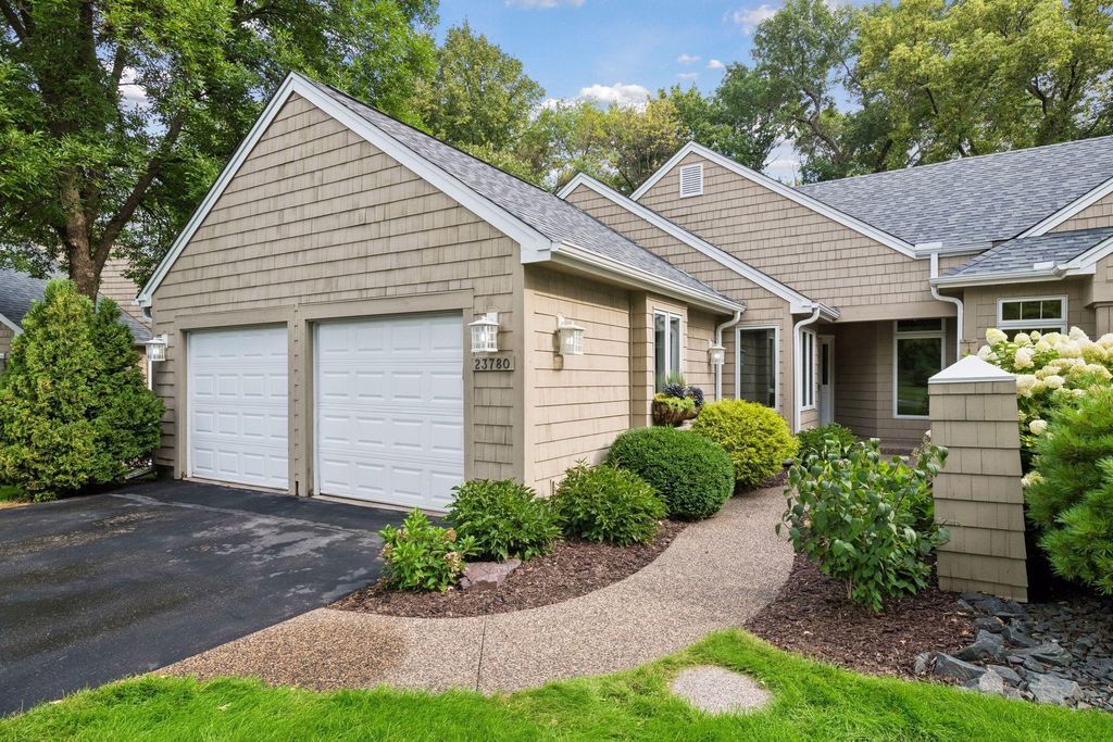 23780 Lawtonka Drive, Excelsior, MN 55331 — photo 2