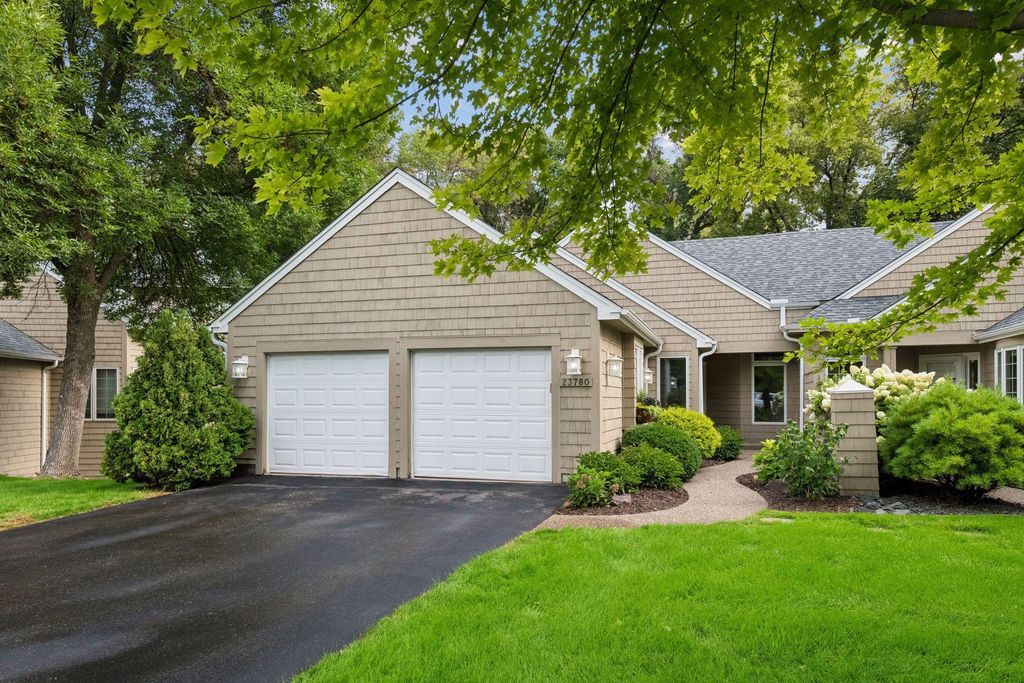 23780 Lawtonka Drive, Excelsior, MN 55331 — photo 3