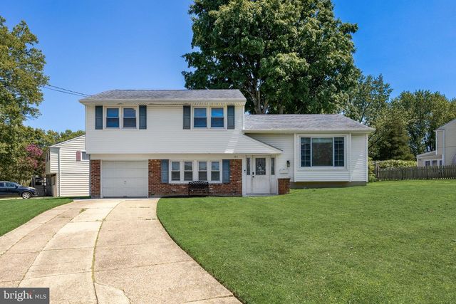 101 SADDLE RIDGE RD, Voorhees, NJ 08043