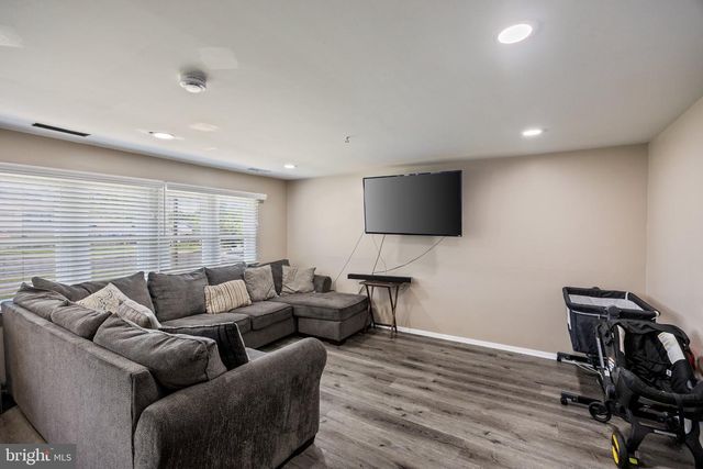 101 SADDLE RIDGE RD, Voorhees, NJ 08043