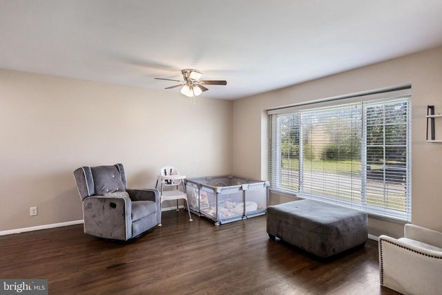 101 SADDLE RIDGE RD, Voorhees, NJ 08043