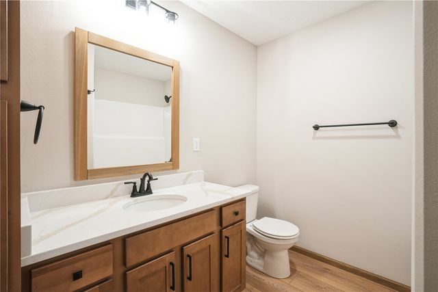 3329 Center Court, Robins, IA 52328