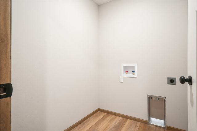 3329 Center Court, Robins, IA 52328