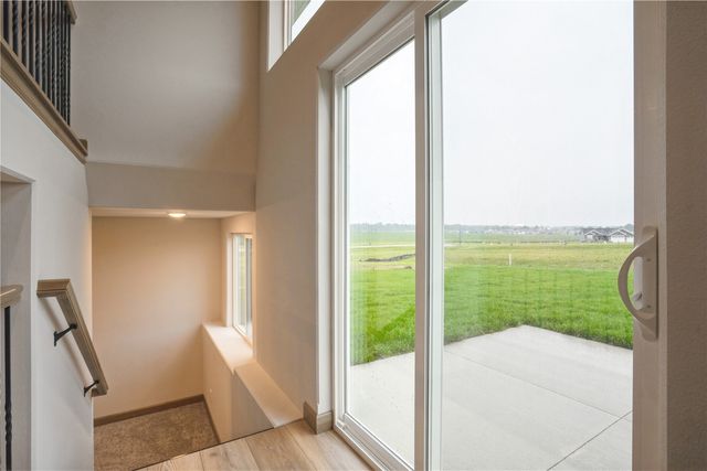 3329 Center Court, Robins, IA 52328