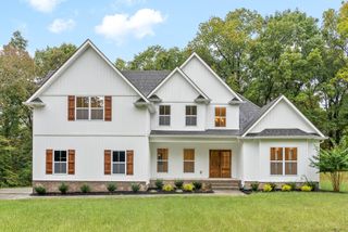 4921 Hunter Rd, Southside, TN 37171