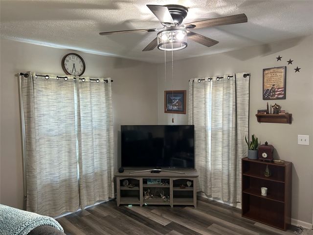 126 E ERIE Street, Linesville, PA 16424