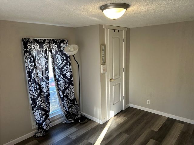 126 E ERIE Street, Linesville, PA 16424