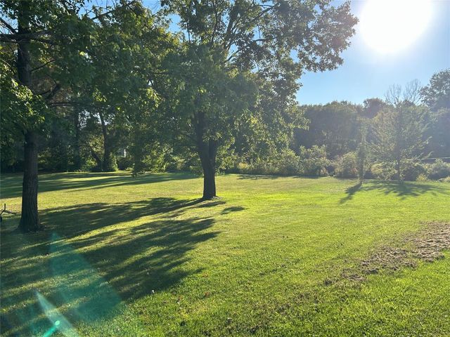 126 E ERIE Street, Linesville, PA 16424