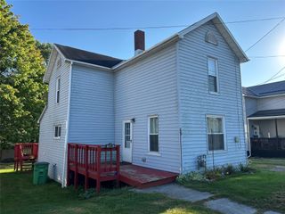 126 E ERIE Street, Linesville, PA 16424