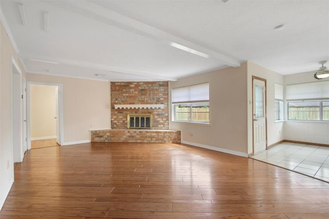 711 Rosewood Drive, Shenandoah, TX 77381