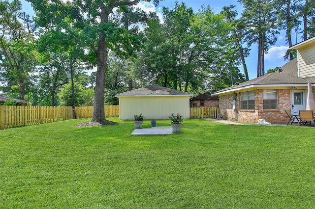 711 Rosewood Drive, Shenandoah, TX 77381