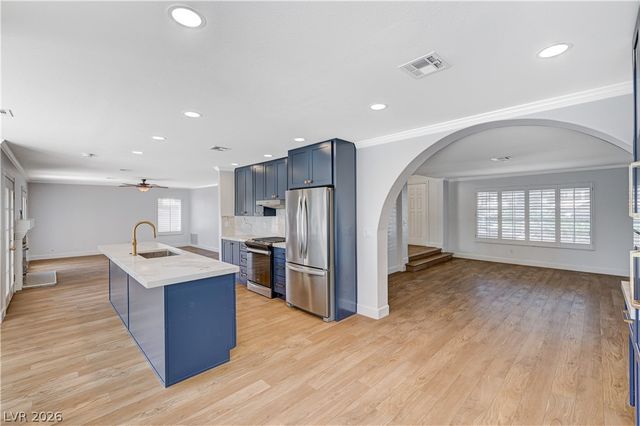 2704 Fire Water Court, Las Vegas, NV 89117