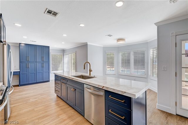 2704 Fire Water Court, Las Vegas, NV 89117