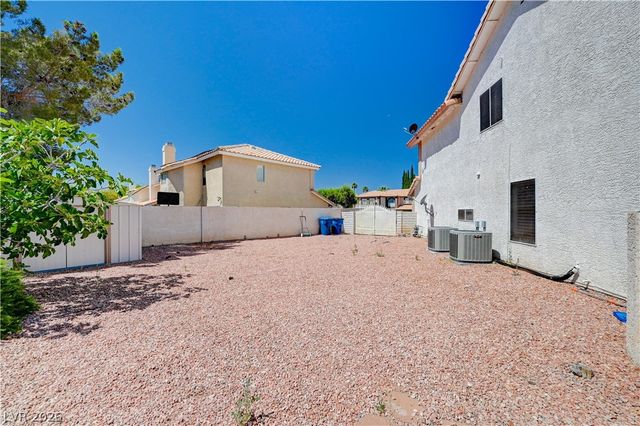 2704 Fire Water Court, Las Vegas, NV 89117